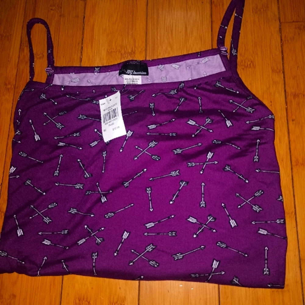 BNWT Rainbow Arrowhead tank top size 3X (20-22)